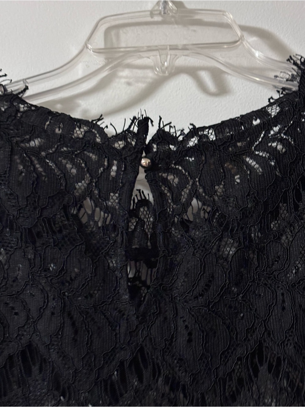 a.moss Black Sheer Floral Lace Sleeveless Top Keyhole Back Size L - Picture 5 of 6